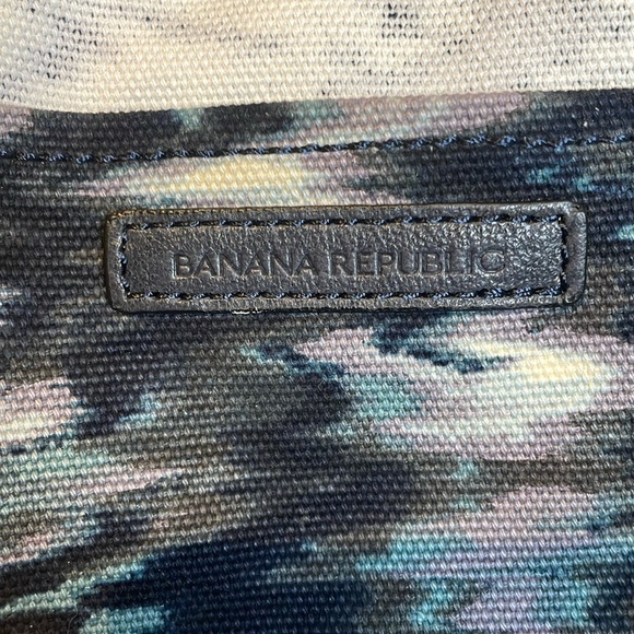 Banana Republic Boho Shoulder Tote Bag withTassel - Picture 6 of 13